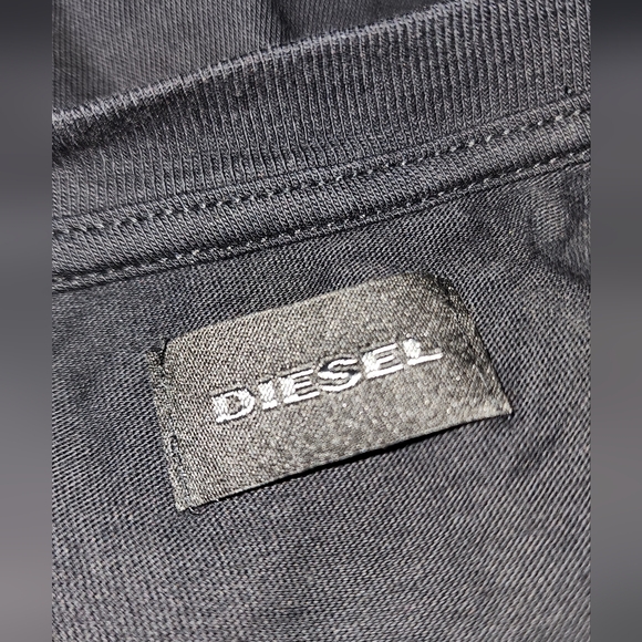 Diesel Black Graphic Tee with White Text Size Large - Picture 3 of 8